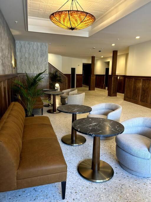 West Market Square View, Historic Hotel Dtwn, King Bed, Room # 401 Bangor Exterior foto