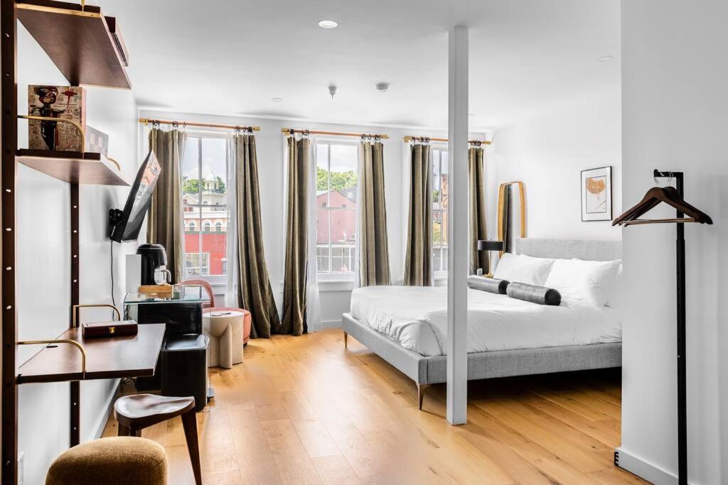 West Market Square View, Historic Hotel Dtwn, King Bed, Room # 401 Bangor Exterior foto